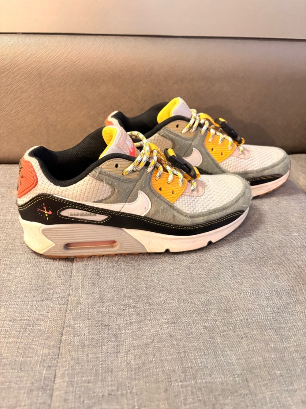 Nike Multicolor Low-Top Sneakers - Yellow, Gray & White size 7 women 5.5 men